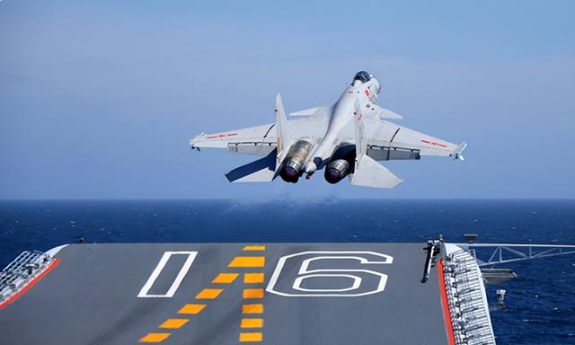 辽宁舰直冲日本，美航母离开，德总理突然出手，给了高市重重一击