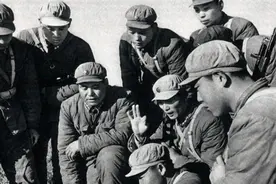 60年代解放军能有多强？地表最强单兵王+战术三三制=轻步兵巅峰图片
