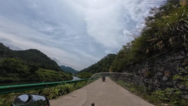 皖浙摩旅二人转——万二篇