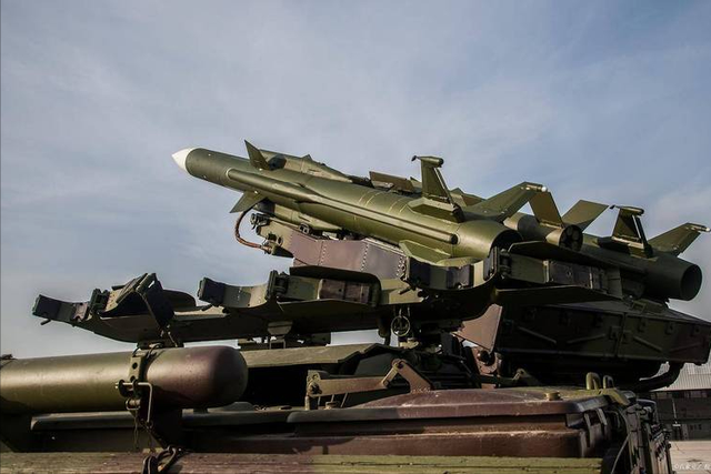 泽连斯基达沃斯怒批美国和欧洲	，美乌俄三方会谈前夕气氛紧张