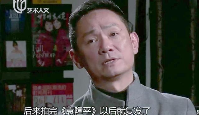 15年前，在妻子葬礼上哭到昏过去的果靖霖，如今过得怎么样了？