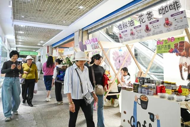 国庆，弥勒这个菜市场火了！