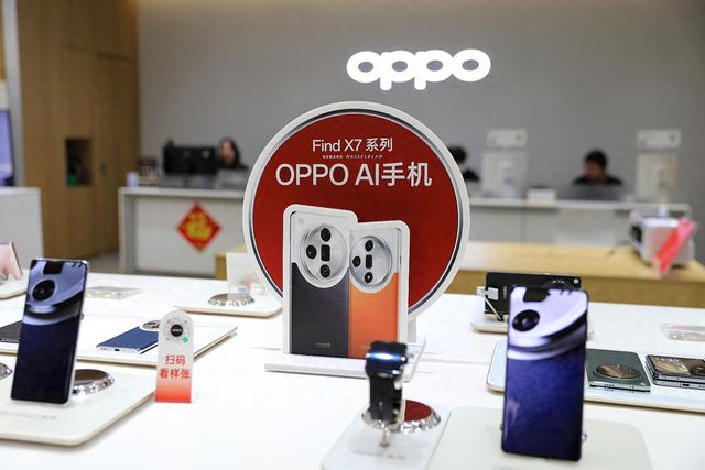 OPPO拒绝激进玩法，AI战略另辟蹊径，行业内幕公开 路线分歧引热议
