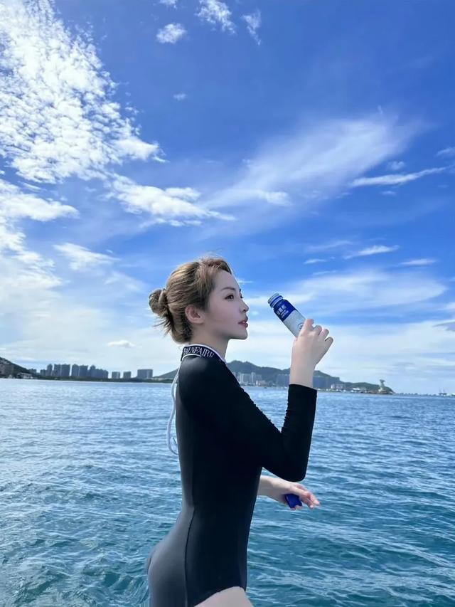 最美台球裁判王钟瑶，身材也不是浪得虚名