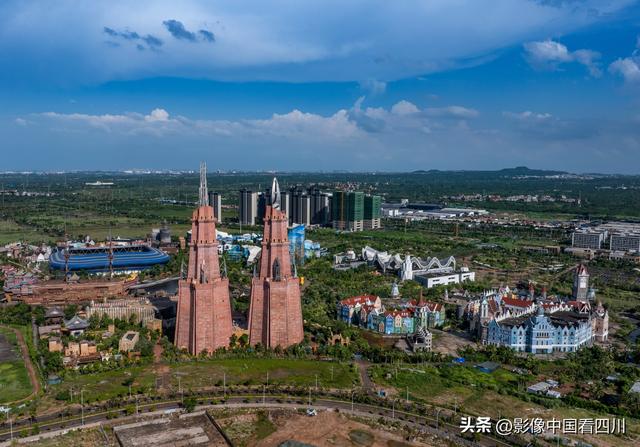 海南海口：长影环球100奇幻乐园璀璨夺目