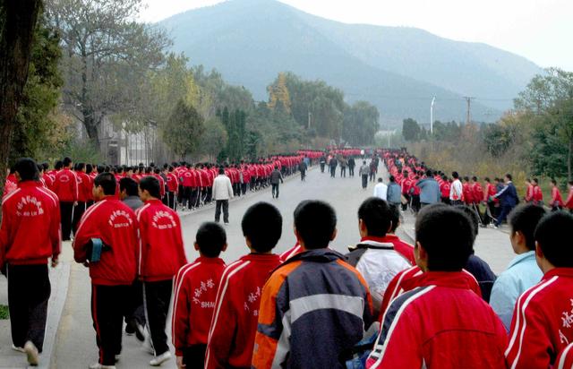 “中原走笔”之四 ― 少林寺杂记