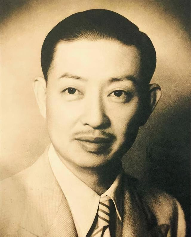 她是中国第一美人！五位总统追她却隐居农村守寡！死后葬八宝山