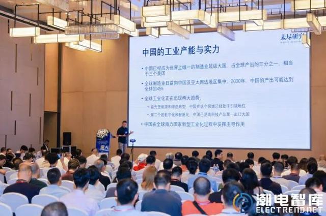 立讯、微软等领衔AI眼镜2025“期中考试”，500+精英现场阅卷