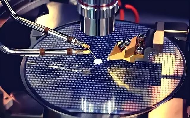 日本抗议无效,不到48小时，中方发布2号公告，断高市光刻胶后路