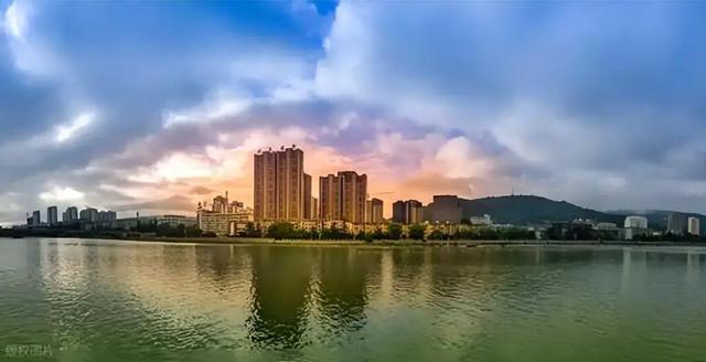 甘肃省将会出现下一个“兰州”，并不是酒泉，而是这个城市