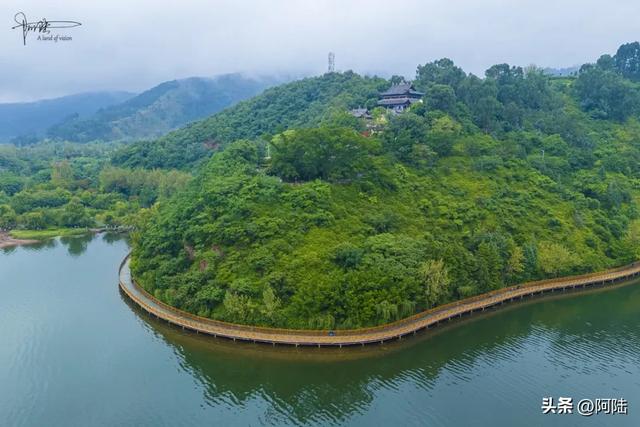 四川省第二大淡水湖原来在凉山彝族自治州，形成于约180万年前