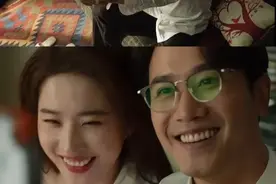 《玫瑰的故事》：玫瑰热烈张扬，但玫瑰从不慌张。图片