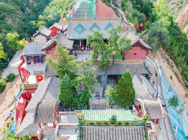 行走320公里实现霍州署、小西天、月饼一条街和戎子酒庄的连穿