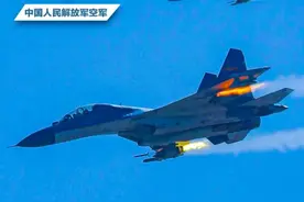 【历史上的今天11.11】中国人民解放军空军成立图片