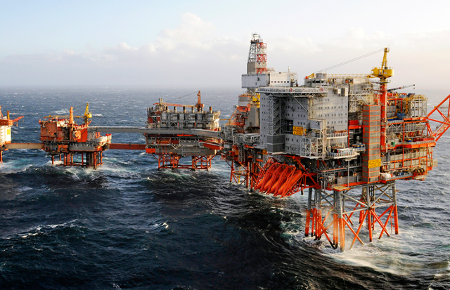 明抢5000万桶石油后	，特朗普转头才发现，中国连一桶都不肯买了