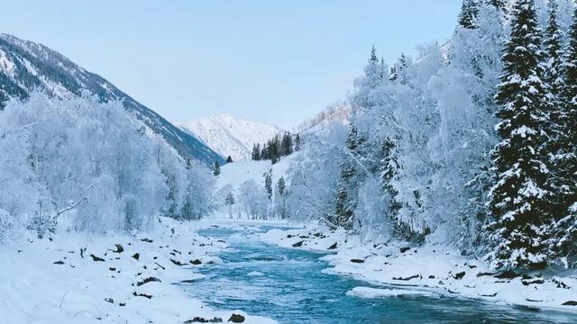 去赏雪，东北和新疆怎么选？速看！