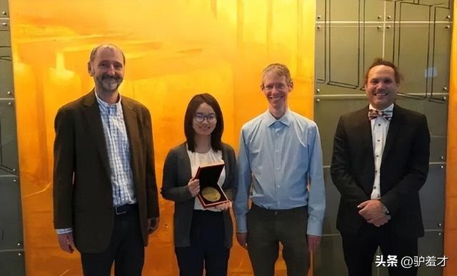 韦东奕没想到，2026刚开始	，官媒高调官宣王虹喜讯，终于等到这天