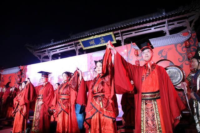 安徽芜湖：七夕浪漫夜，镜湖汉韵展新颜，甜蜜经济助城兴！