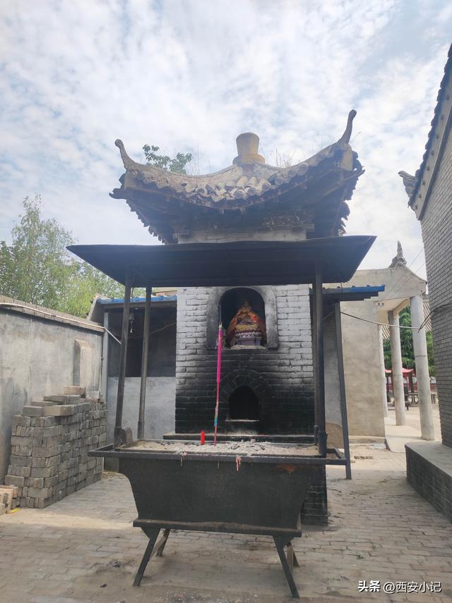 西安一地隐藏着两千多年前的石雕像，是我国现存最早的，你来过吗