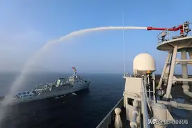 中国高压水炮为何禁止出口？到底多强，看看被喷的菲律宾船就知道图片