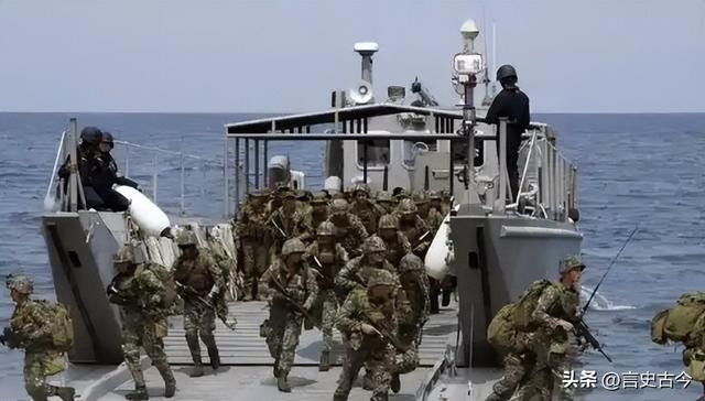 围观军舰比演习军舰还多，美菲新澳四国军演，是怎么变成笑话的？