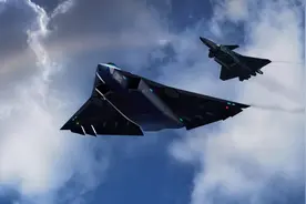 空中巡洋舰！歼-36果然不简单，主弹舱又大又深，进气道拐弯让路图片