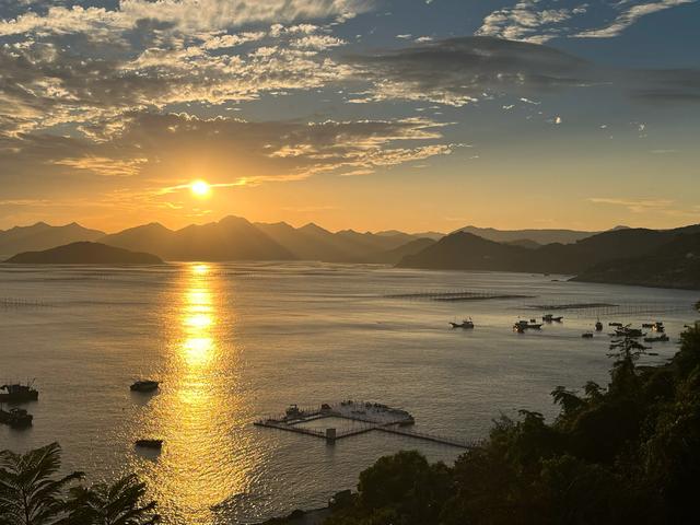 退休夫妻自驾霞浦之小皓沙滩、三沙光影、花竹村、东壁村看晚霞