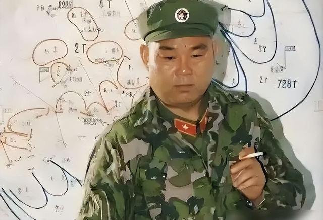 成都军区副司令，在西藏视察时遇难，享年63岁，司令员因此被免职