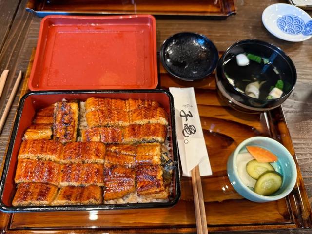东京琐记：资本主义把人变成鬼