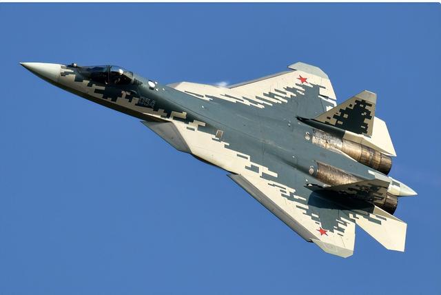 俄苏-57罕见亮出主弹舱，全新反辐射导弹曝光	，专为压制防空系统