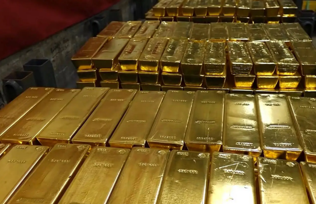 俄罗斯大批黄金运往中国，中国战略布局开始争分夺秒