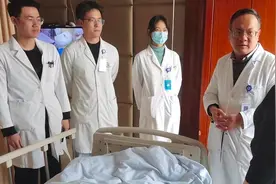 一年点近300次外卖，29岁小伙查出胃癌！8个习惯很危险图片