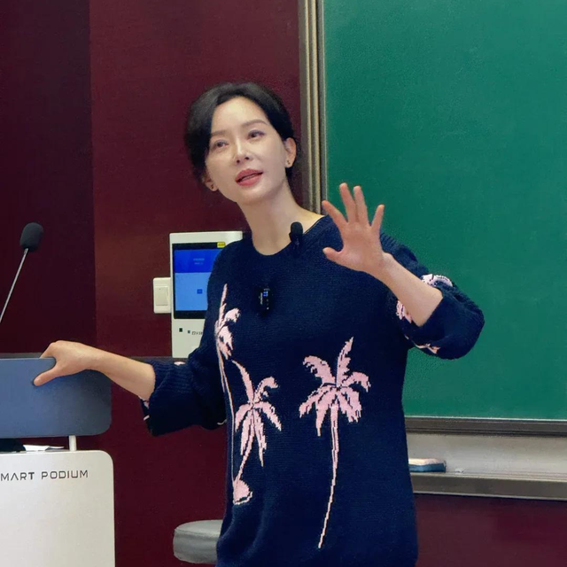 钱再多有什么用？这次，陈数的现状，给所有已婚未育的人提了个醒