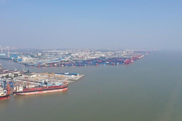 姚安娜回应华为超4000员工开阿维塔