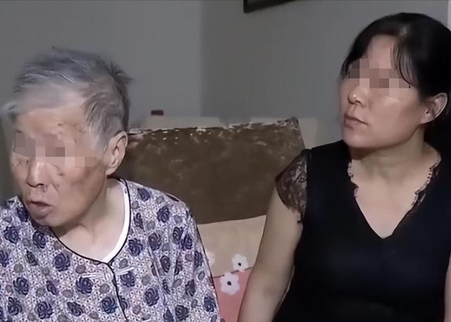湖南一女子因长得太漂亮，55岁没上过一天班，颜值曝光后网友感慨