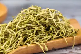 头皮毛囊炎，3个中药泡水喝，缓解皮损症状！图片
