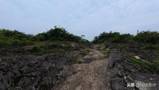 环城贵阳花溪苗王坡越野大环线之青岩段达夯翁拢“冈仁波齐”风景