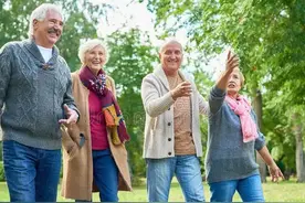 2024年，最新年龄划分，超过这个岁数就是老年人了图片