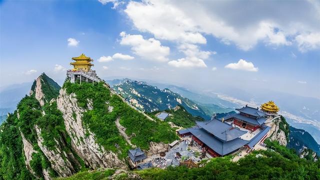 伏牛山世界地质公园老君山“道境滑脱峰林”何以颠覆地貌美学认知​