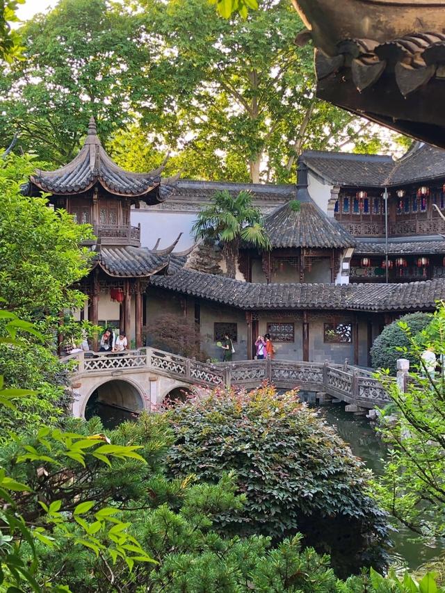 刚从杭州来，毫不客气说，杭州是省会中，城建最诗意最通透的城市