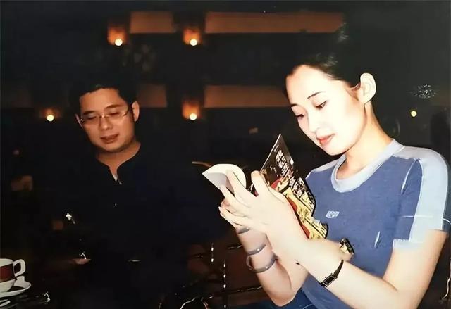 她一生 “风流成性、老少通吃”，撩汉无数，现如今56岁却依旧单身