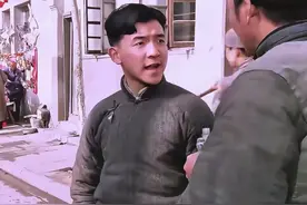 再回顾电影《包氏父子》，现在也仍然有很多“包国维”图片