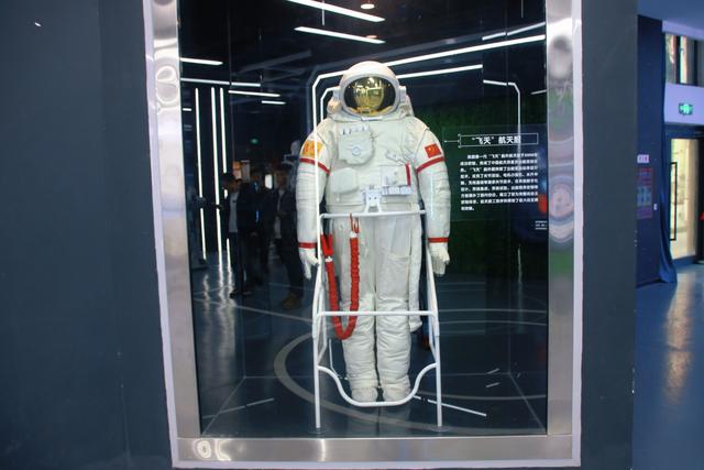 酒泉航天科技体验馆，逐梦航天，穿越星系，是亲子研学游的好去处