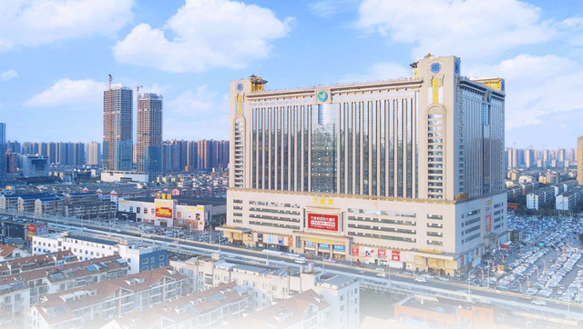 中国最豪横的商场在长沙，楼顶可停118架直升机