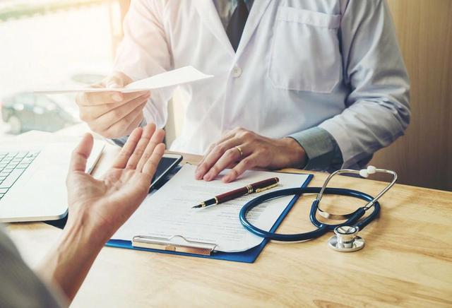 医生发现：天冷坚持戴帽子的人，过不了6个月，身体会有这7变化