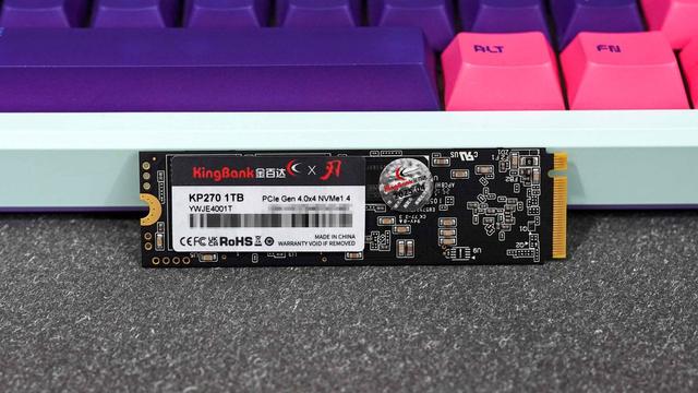 双十一500元内最值得买的PCIe 4.0固态？金百达KP270开箱实测