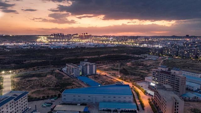 下一个“西安市”已确定？咸阳市宝鸡落榜，这座黑马城市呼声高