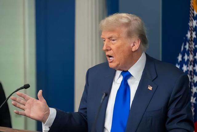 美媒：中国真该谢谢特朗普，美国这下搞不好要成“香蕉共和国”了