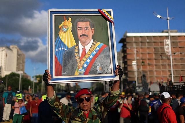 特朗普逼宫委内瑞拉陷僵局？大军压境没敢开打，拉美多国联手反制