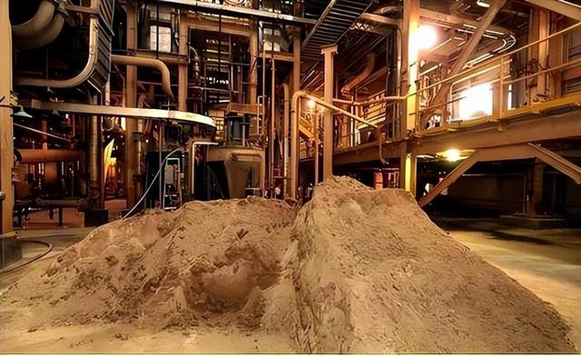 越南举全国之力，拿出350万吨稀土，借中美稀土交锋全力赌上一把